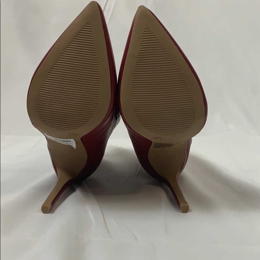 Boots - Picture 4 of 5